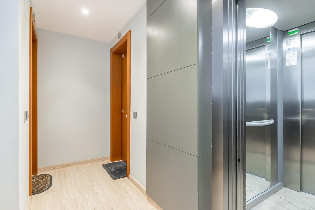 Sant Sebastia Moderno Apartamento A 100 Metros De La Playa Sitges Extérieur photo